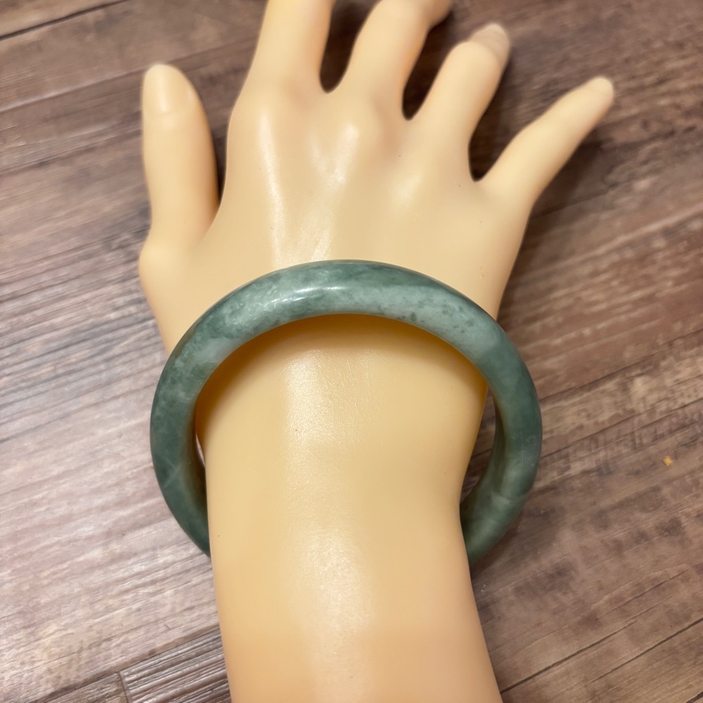 Green Jade Bangle Bracelet